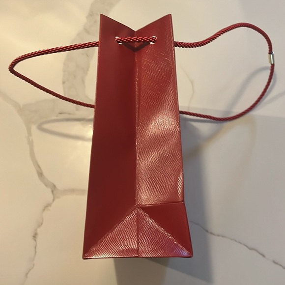 Cartier Classic Red Gift Bag 9โ x 10โ x 3.5โ w/ wrapped corded handle - Picture 10 of 10